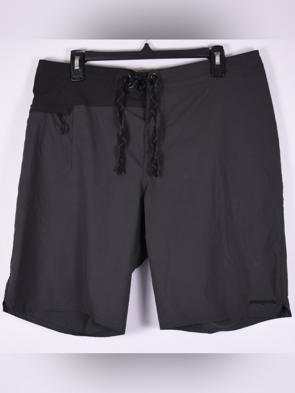 Patagonia Men’s 34 Black Dark Gray Board Shorts Swim Surf Shorts
